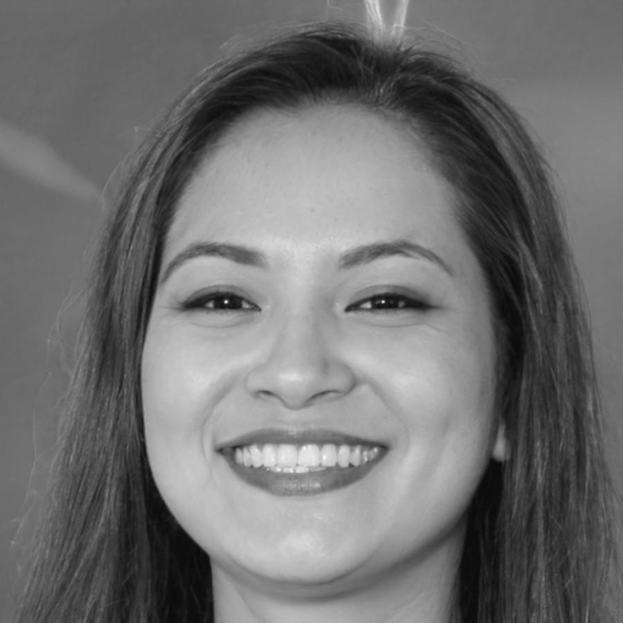 Instructora especialista en herramientas financieras digitales